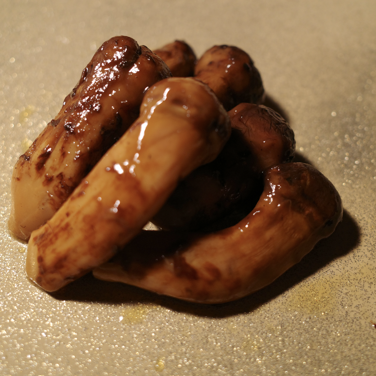 日本料理 柚木元の丸ごと松茸の佃煮（コロ）